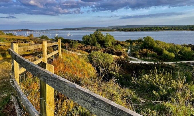 Hamworthy Cabin | Poole Harbour View Lodge at Rockley Park