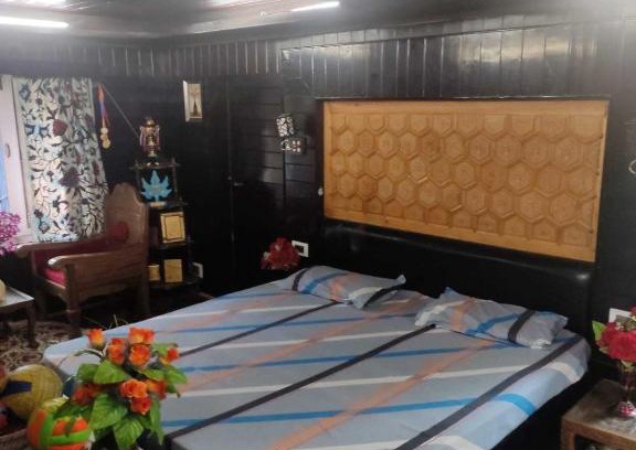Jammu Apartment | POP HOME 92079 Jahangir Homestay