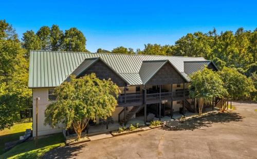 Pigeon Forge Apartment | Poplar Point Condo Unit 12F