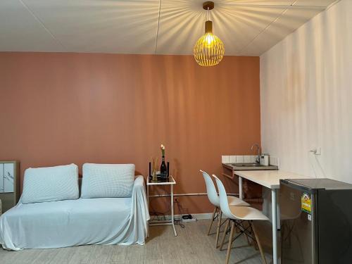 Ban Mai Apartment | Popular CondoT8@IMPACT Arena