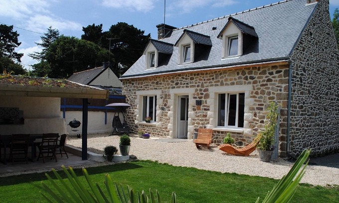 Paimpol Cottage | Popular fisherman's house Gîte Abord Paimpol holiday Sea Bréhat Island Calm Beach