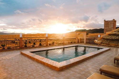 Taouz Hotel | Porte De Sahara Ouzina