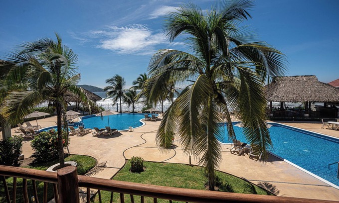 Barra de Potosi Hotel | Portofino Hotel & Restaurante