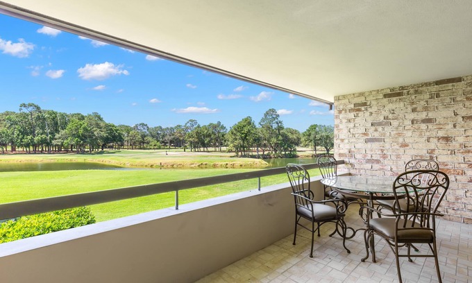 Palm Harbor Condo | PORTRUSH 3075 AT THE INNISBROOK RESORT RENOVATED CONDO WITH LAKE VIEW