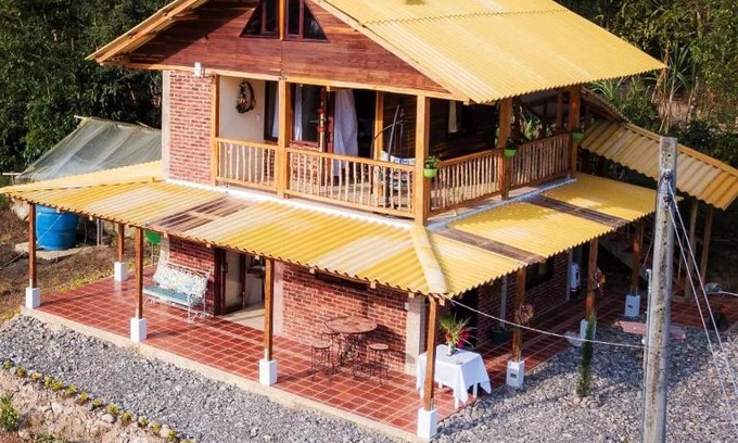 San Eduardo House | Posada rural Cabaña Campestre LaRiveraCafe