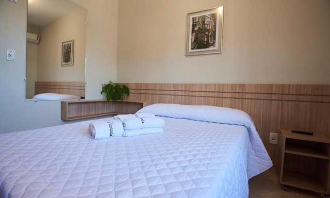 Teixeiras Hotel | Pousada Giramundo