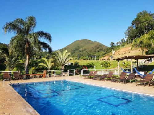 Aguas de Lindoia Hotel | Pousada Nefelibatas