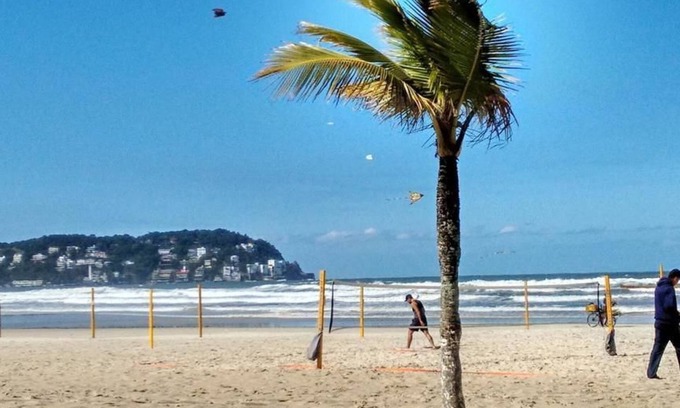 Balneario Praia do Pernambuco Hotel | Pousada Pé na Areia Guarujá