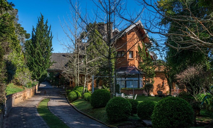 Campos do Jordao Hotel | Pousada Villa da Esperanca