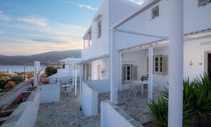 Platis Gialos Bed & Breakfast | Prasini Gonia