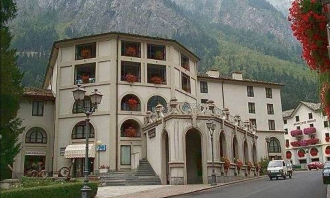 Pre-Saint-Didier Apartment | Pre Saint Didier in front of Terme direct shuttle Courmayeur