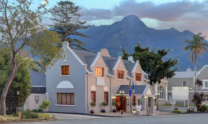 George Central Hotel | Premier Express Inn George