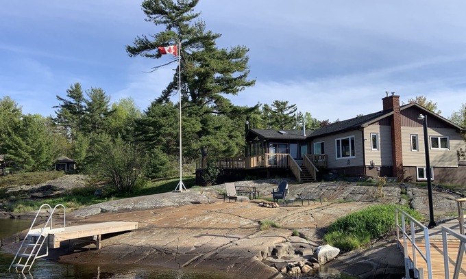 The Archipelago House | Premier Vacation Home In Pointe Au Baril On - Pointe Au Baril Station