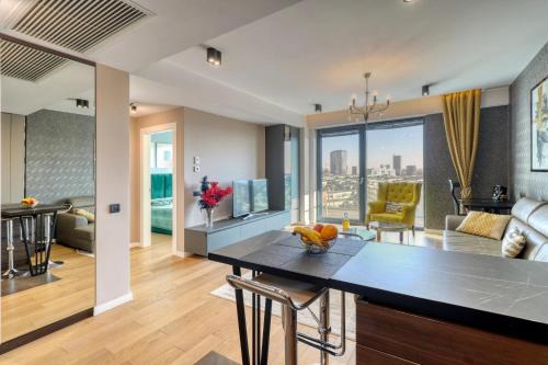 Aviatiei Apartment | Prestige Views: Luxury Retreat