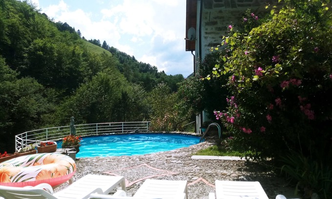 Tolmin House | Pri Mačku, a holiday house in the nature with all privacy for max 13 persons with pool and jacuzzi