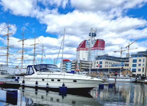 Centrum Boat Rental | Prinsessan i Lilla Bommen