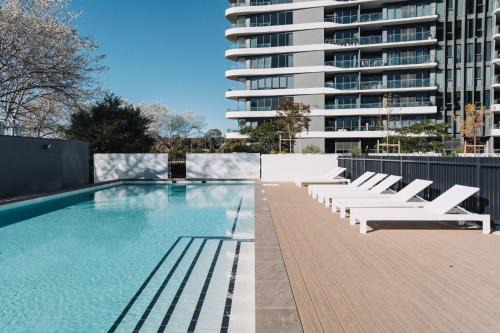 Phillip Apartment | Pristine 2-Bed Apartment with Pool and BBQ