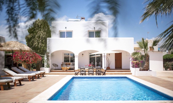 Sant Josep de sa Talaia Villa | Private Villa near Ibiza town (10min)