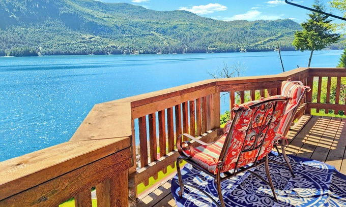 Craig Apartment | Private 2 bedroom Oceanfront Oasis with Panoramic views!