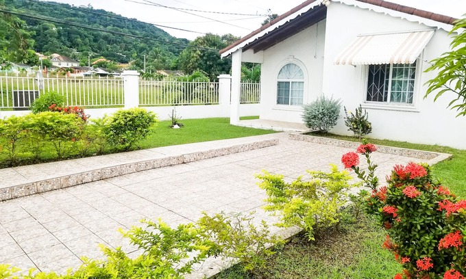 Montego Bay House | Private and Cozy Home!