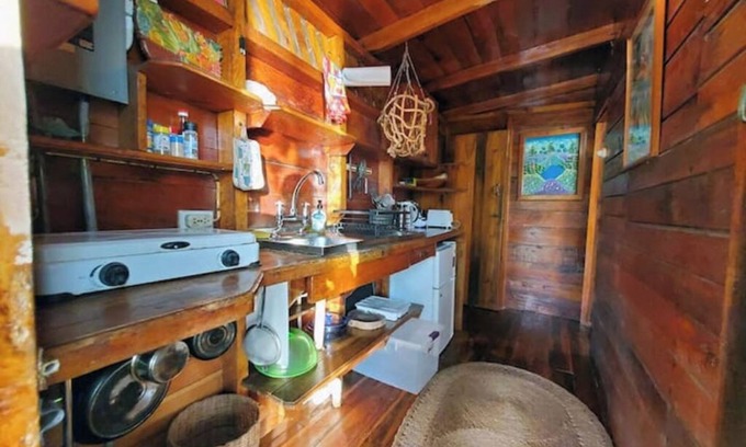 Cave Cottage | Private beachfront paradise 2cottages & 2 rooms in Bluefield's Bay AC, Wi-Fi