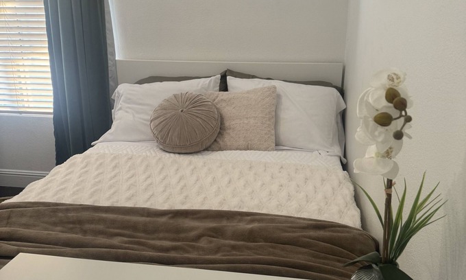 Bonita Long Canyon Apartment | Private bedroom/bath in a family shared home.nn