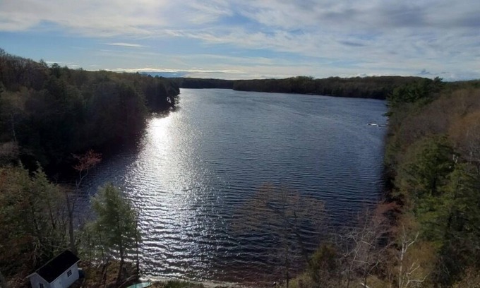 Muskoka Lakes Cottage | Private Cottage on a lovely small lake in the heart of Muskoka