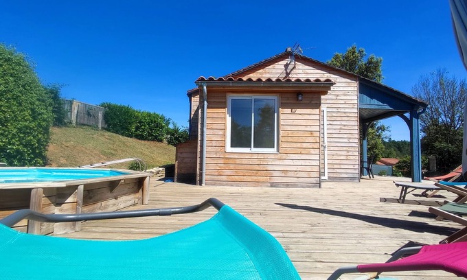 Proissans House | Private fenced house, above-ground semi-sunken pool and spa 5mn from Sarlat