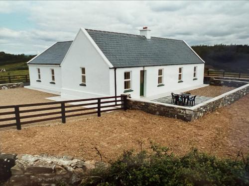 Shanavooneen House | Private house in scenic location sleeping 8 people
