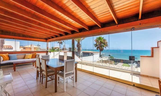 Corralejo Villa | Private, independent villa on the first line, terrace and tranquilityn