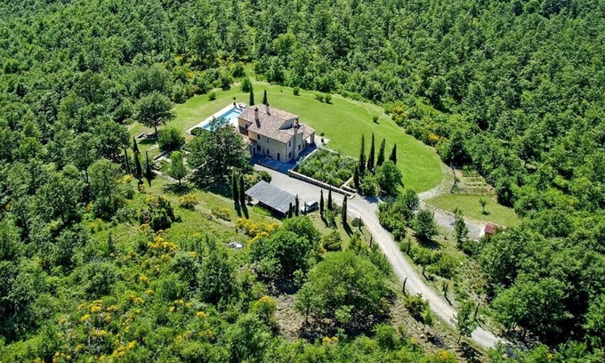 San Casciano dei Bagni Villa | Private villa with swimming pool in Tuscany