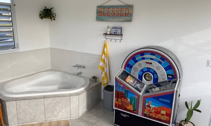 Terranova House | Private Jacuzzi! Start or finish your day refreshed in your own private Jacuzzi!