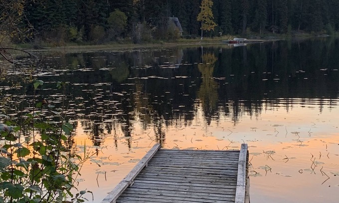 Deka Lake Cabin | Private lake view cabin. Steps away to Higgins Lake