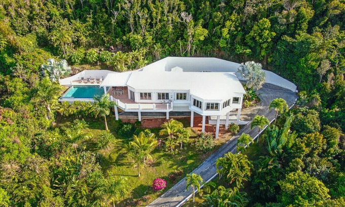 St. Thomas Villa | Private Oasis with Breathtaking Ocean Views and Huge Pool