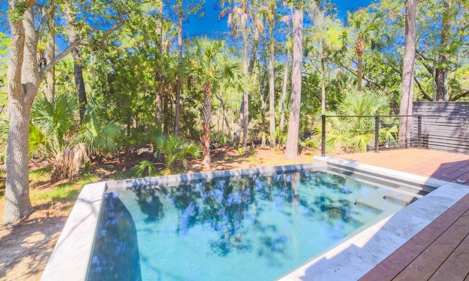 Vanderhorst Plantation House | Private Pool, Great Outdoor Spaces. Experience Luxury Living. Stunning, Fully Renovated Home!