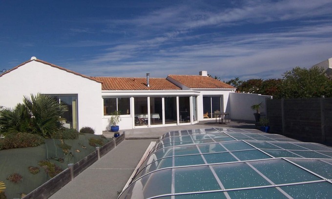 LʼIle-dʼOlonne House | Private Pool Retreat near L’Île-d’Olonne, 2-Star, Sleeps 6