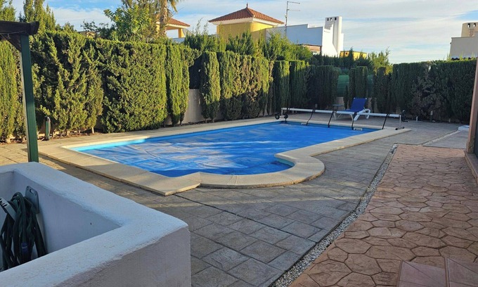 La Alfoquia Villa | Private Pool- Rooftop Terrace & Bbq- AirCon