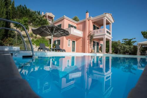 Evgiros Villa | Private, pool, sunsets, beaches, amenities - Eleni