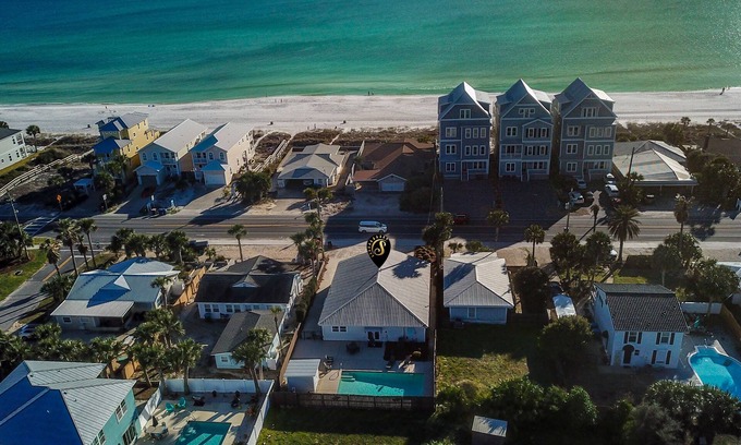 Laguna Beach Estates House | Private Pool | Steps To Beach | Fenced Backyard | FLPCB74