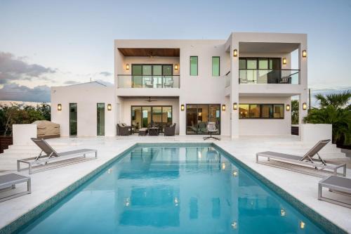 Long Bay Hills Villa | Private Pool Villa, Long Bay Beach with VIP Extras