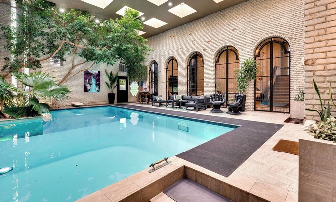 Denver House | Private Poolside Paradise: Attached Home by Denver