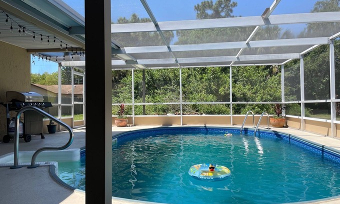 Gulf Coast Acres House | Private retreat with pool, the Salty Seahorse!