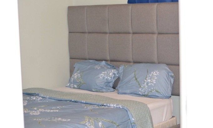Airdrie House | Private room in a quiet neighbourhood