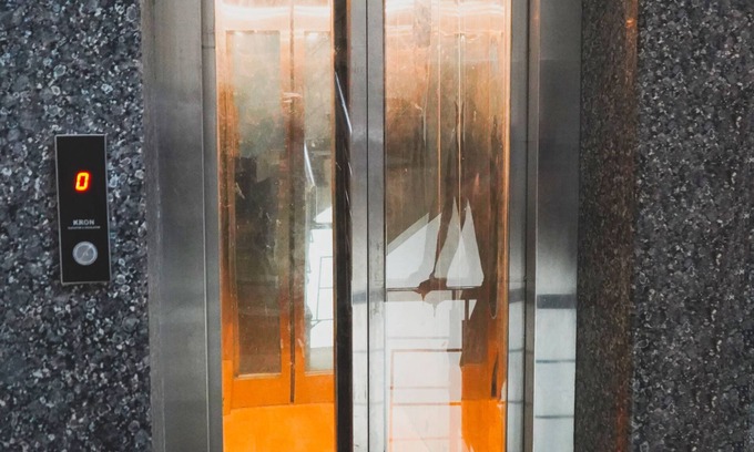 Hari Nagar Ashram Bed & Breakfast | PRIVATE ROOM IN ASHRAM