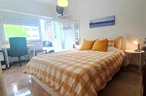 Benfica House | Private Rooms in Shared Apartment - Shared Bathroom and Dog Friendly
