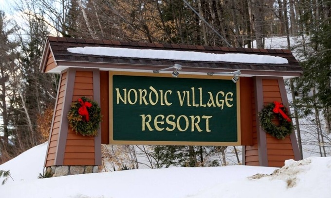 Bartlett Condo | Private Spacious 3 bed Condo in Nordic Village