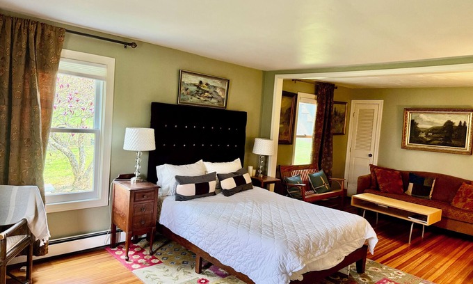 Kerhonkson Other | Private two room suite w bathroom in shared charming farmhouse in Kerhonkson