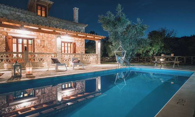 Vasilikos Villa | PRIVATE VILLA 2 BEDROOMS, 3 MIN WALKING TO THE BEACH & sea VEW & POOL & SPA