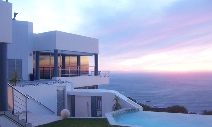 Camps Bay Villa | Private villa 360 views, pool, Jacuzzi, games room, ultimate mountain & sea view