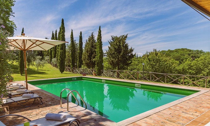 Citta della Pieve Villa | PRIVATE VILLA WALKING DISTANCE, PRIVATE POOL AND JACUZZI
